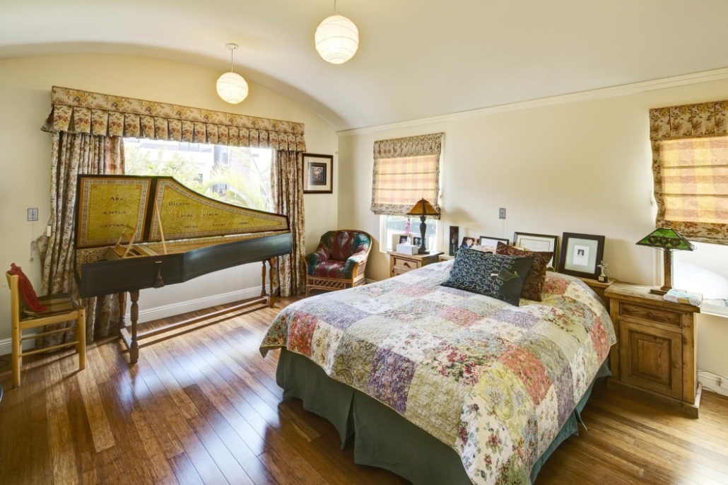 Raya's Paradise at 341 North La Jolla Ave - Image 10