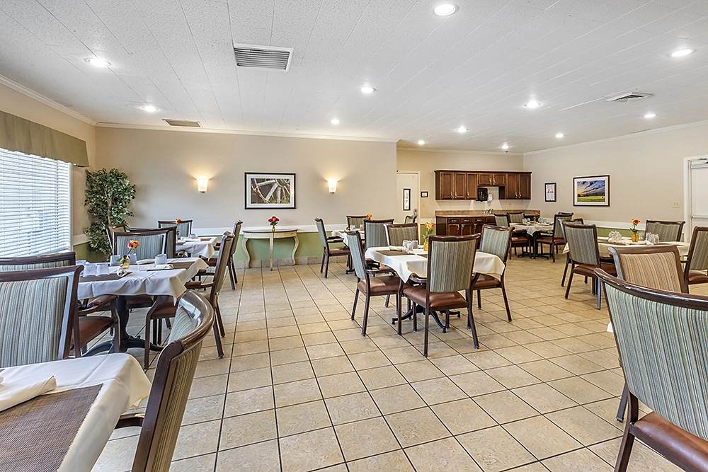 Brookdale White Rock - Image 4