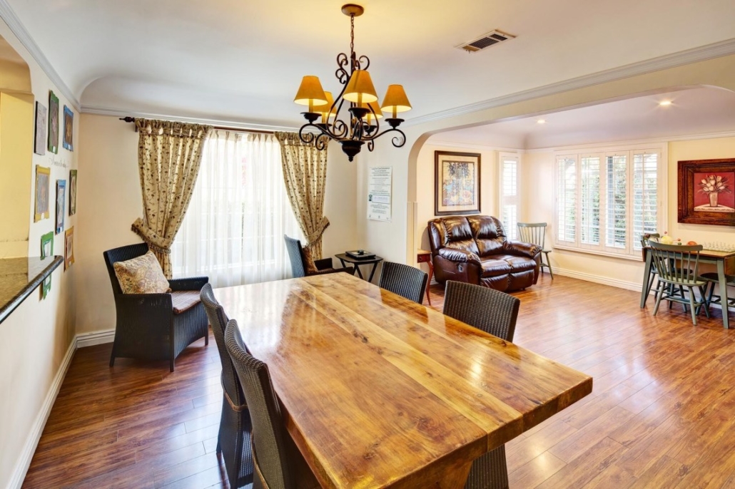 Raya's Paradise at 849-851 North Gardner St - Image 8