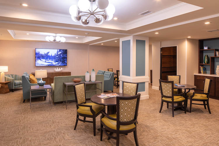 Regency Palms Long Beach - Image 7