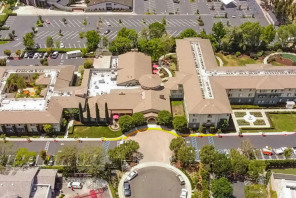 Woodbridge Terrace of Irvine - Image 3