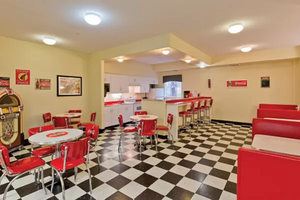 Brookdale Oswego Springs Portland​ - Image 7
