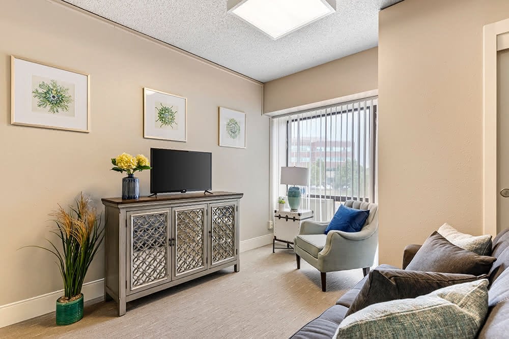 Brookdale Lowry - Image 6