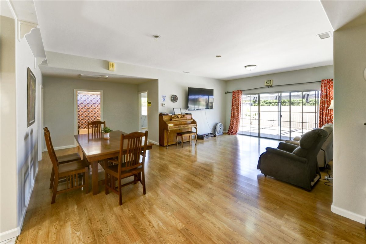 Vernon Cottage - Image 7