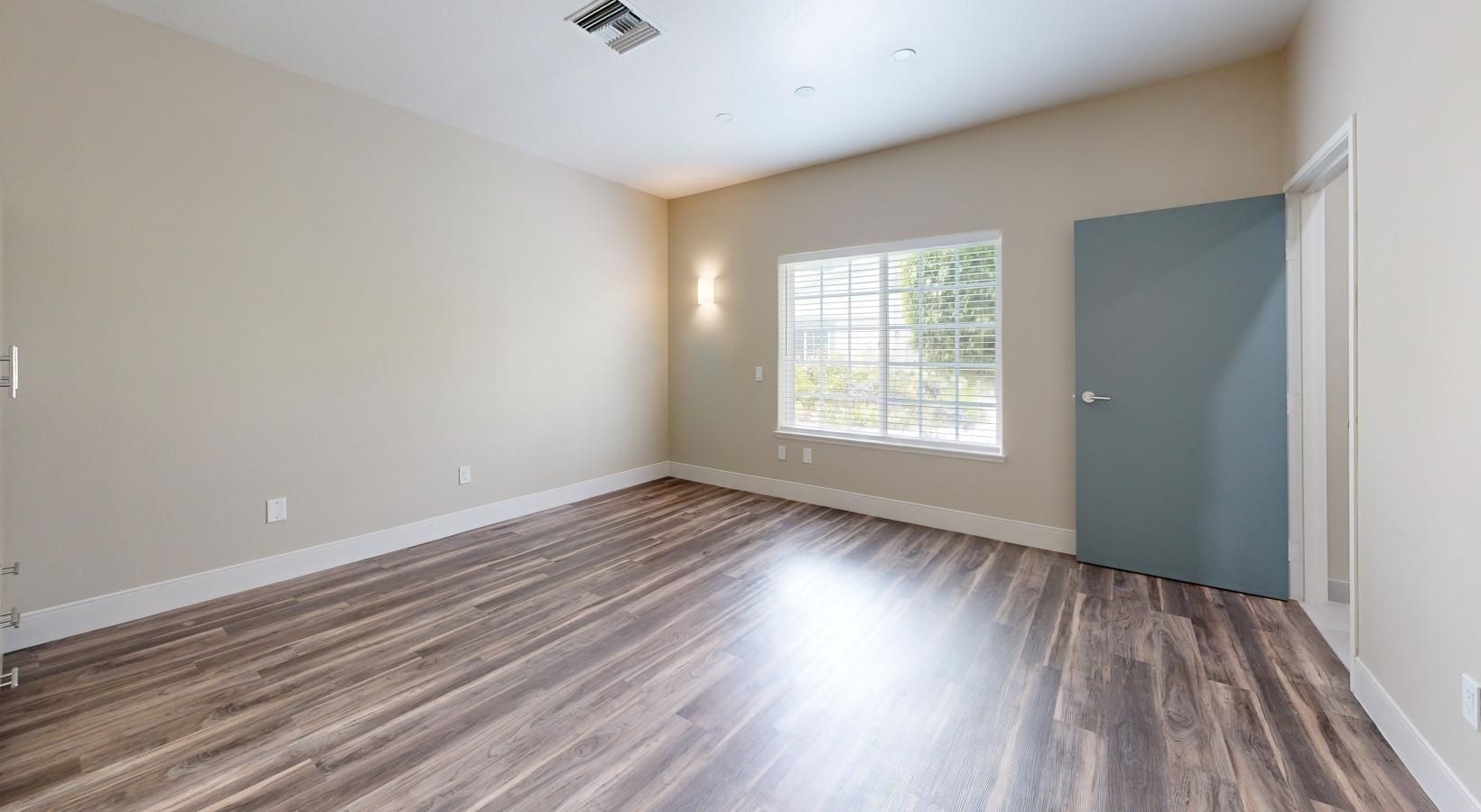 Crescent Landing at Garden Grove - Image 4