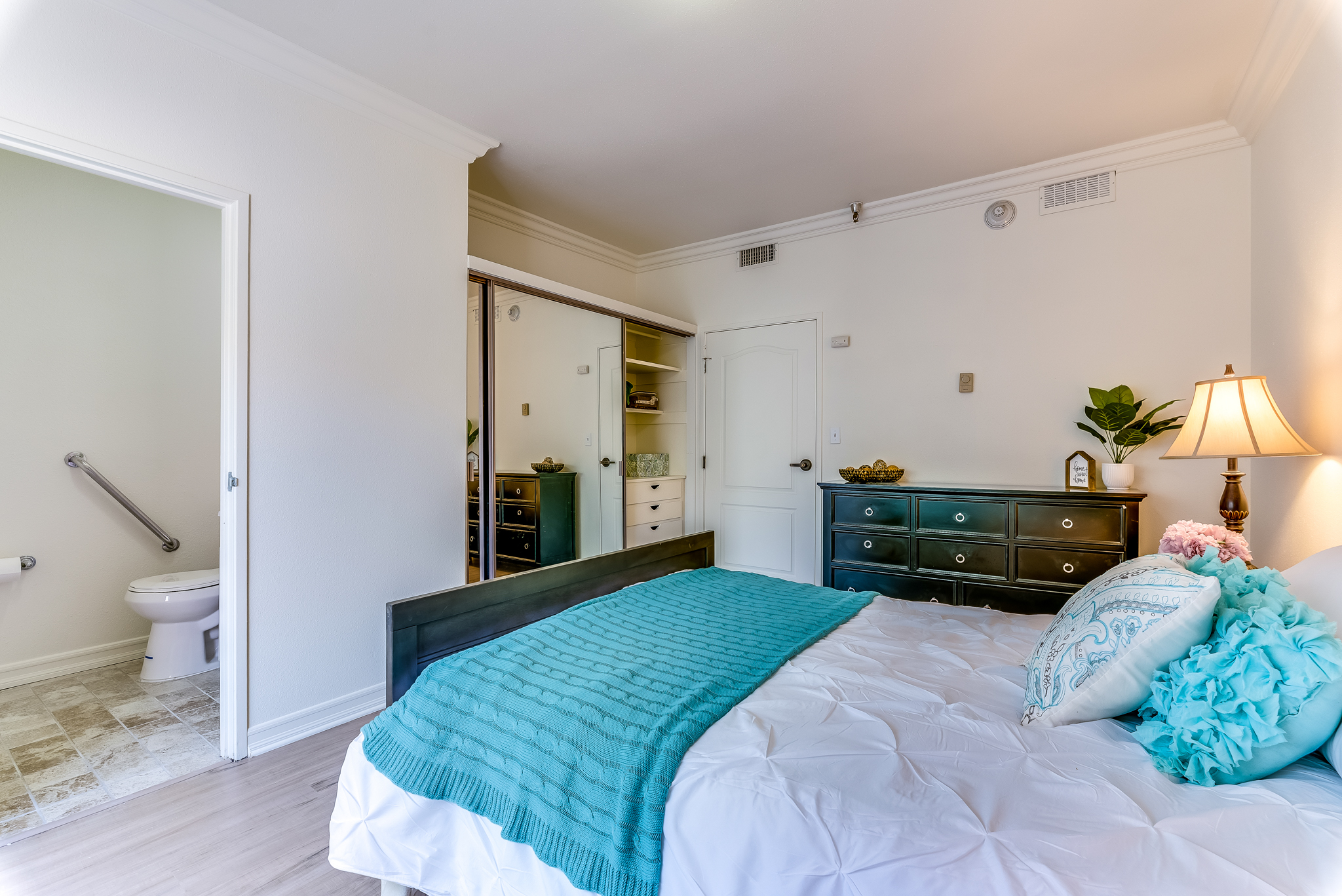 Astoria Park Senior Living - Image 9