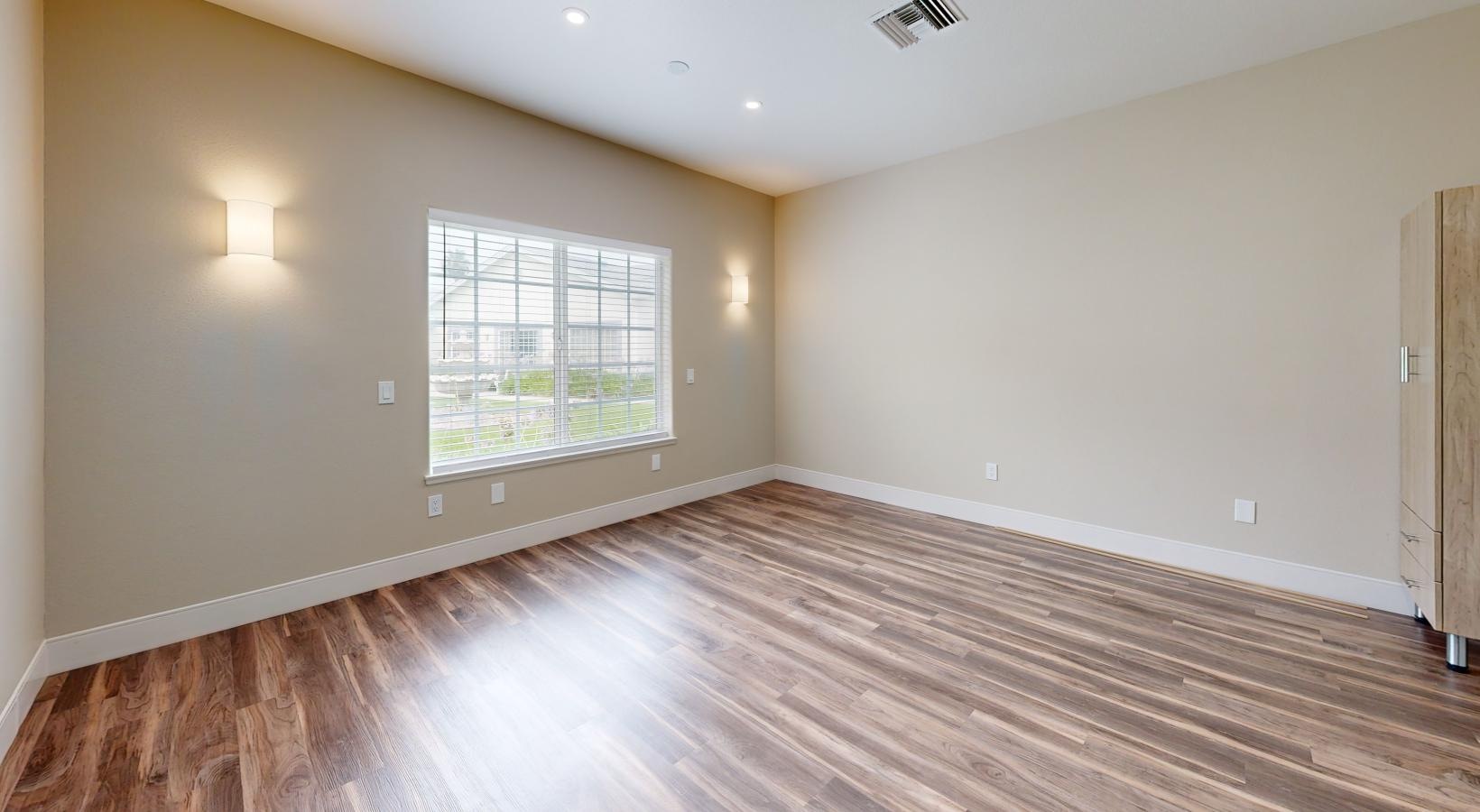Crescent Landing at Garden Grove - Image 8