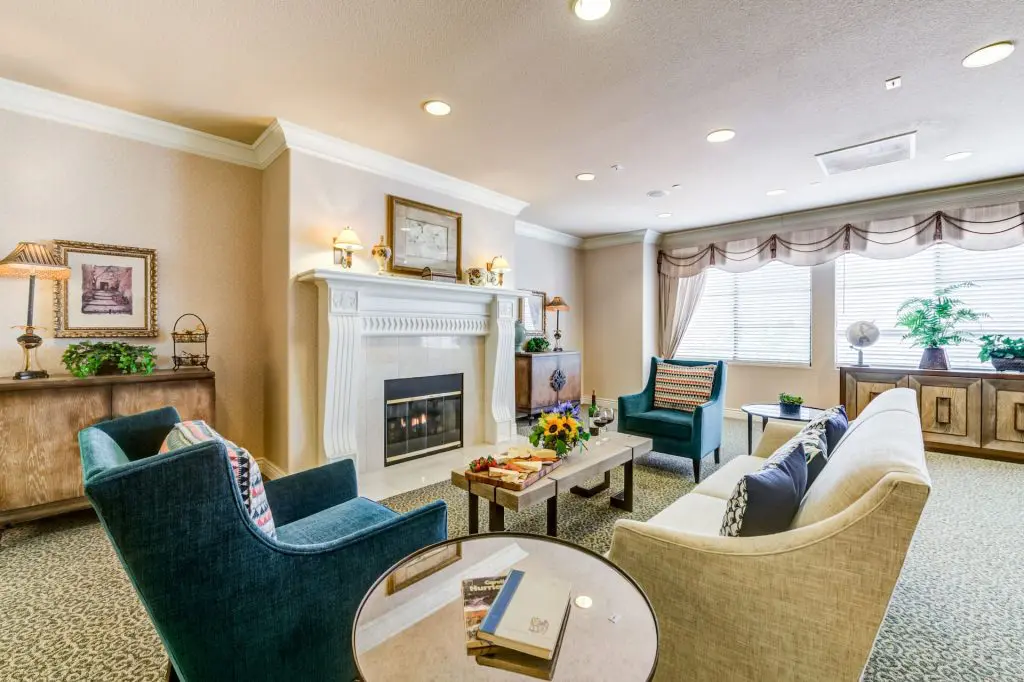Aegis Living Granada Hills - Image 5