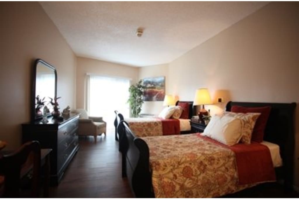 Lakewood Park Manor - Image 7