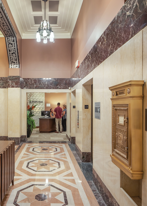 Regency Palms Long Beach - Image 4