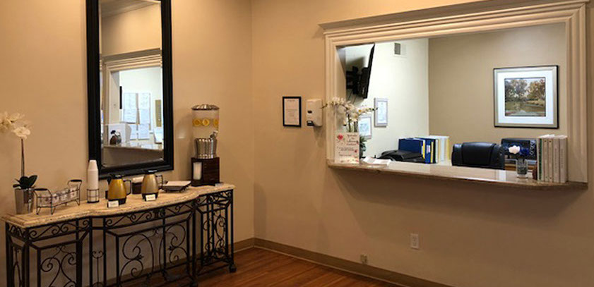 Lakewood Gardens Alzheimer's & Dementia Care - Image 7