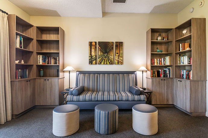 Silverado Beverly Place - Image 9